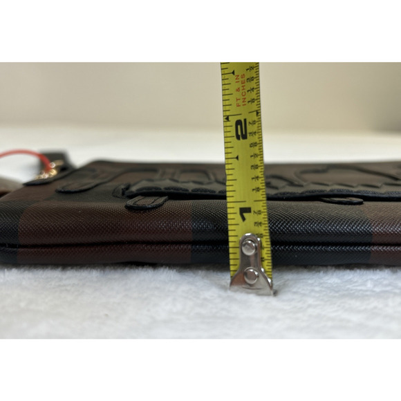 NEW Sprayground Sharks in Paris Drip Brown Checked Crossover Clutch BnftsCharity - Picture 5 of 12